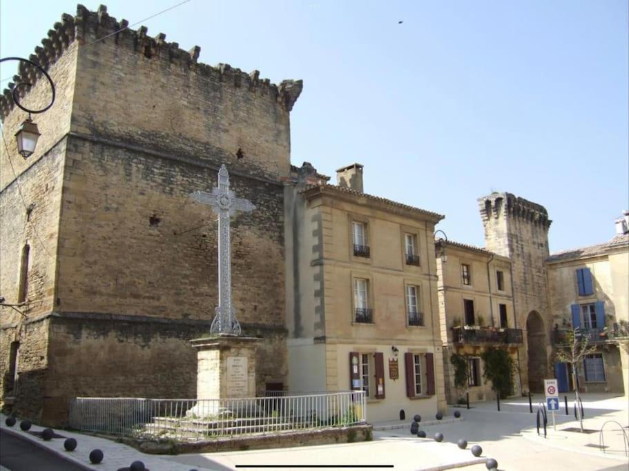 Chez Lydia - Osez La Vie De Chateau ! Pont Du Gard, Uzes Ремулен Экстерьер фото