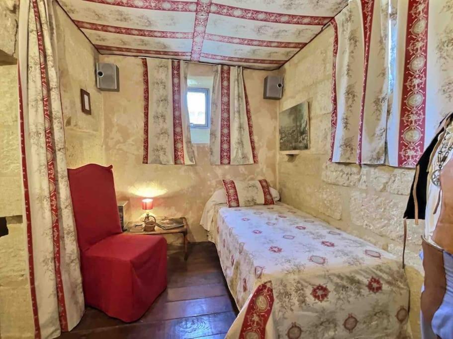 Chez Lydia - Osez La Vie De Chateau ! Pont Du Gard, Uzes Ремулен Экстерьер фото